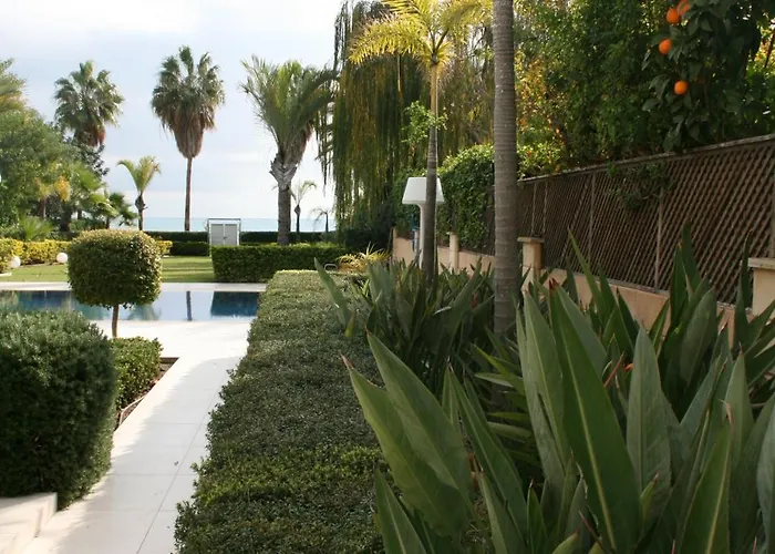 Serenity Mediterranean Villa *